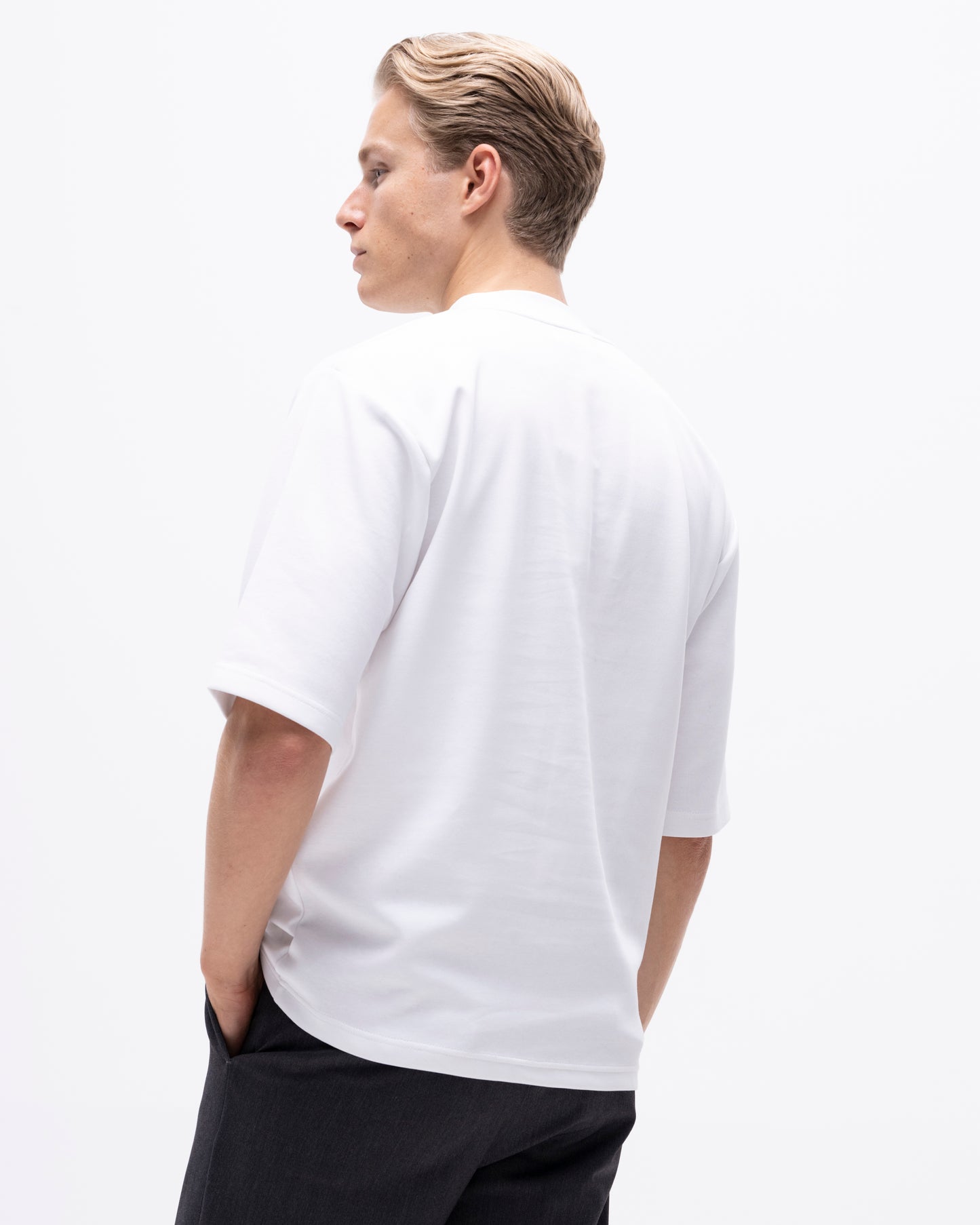 TAVIO HIGH NECK T-SHIRT