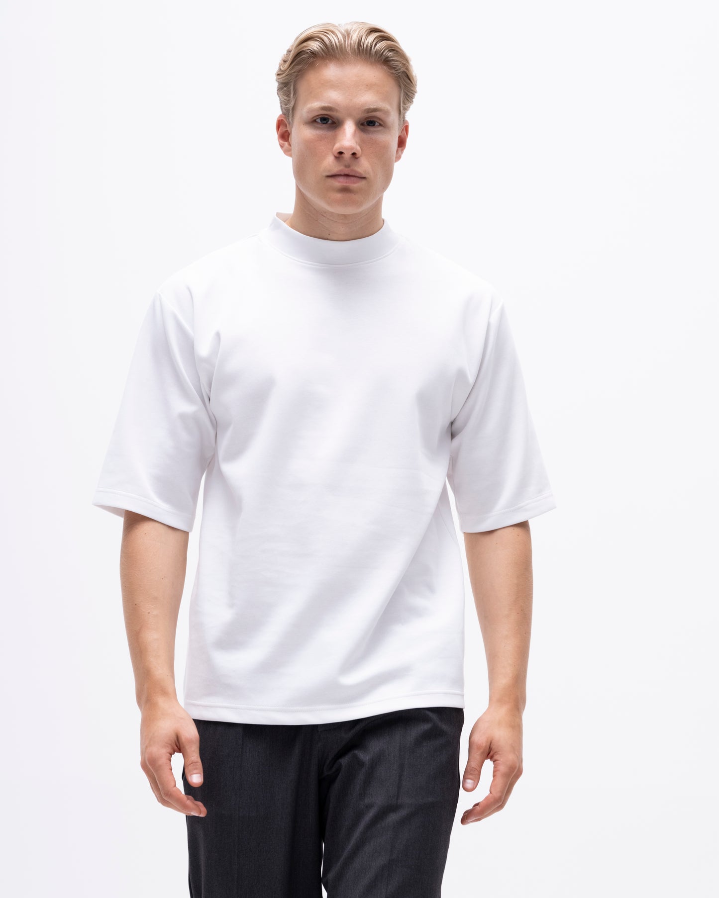 TAVIO HIGH NECK T-SHIRT