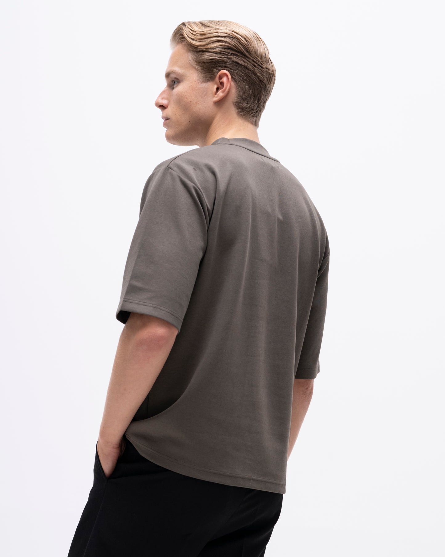 TAVIO HIGH NECK T-SHIRT