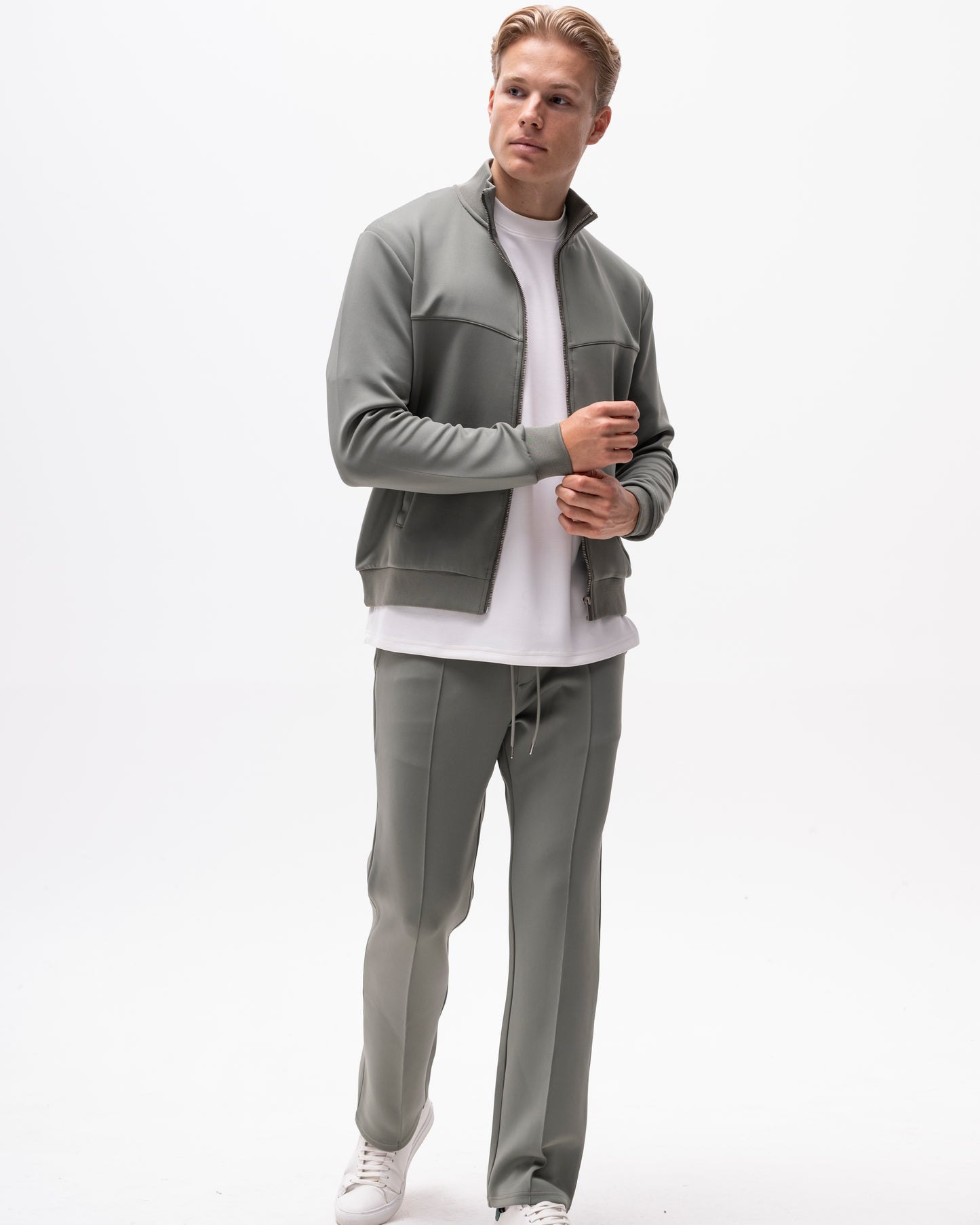 AKINO TRACK PANTS