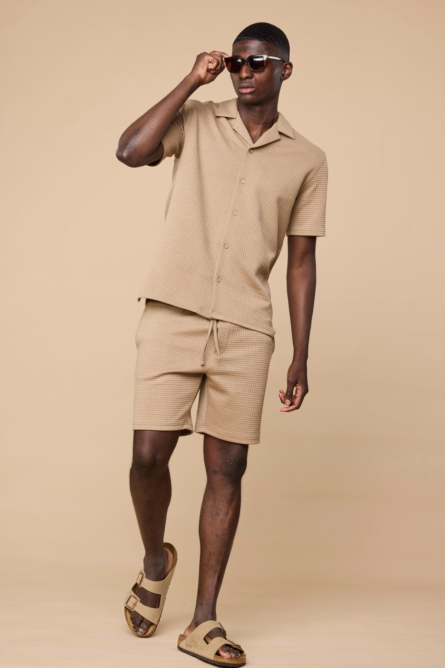 FONZO SHORTS - LIGHT BROWN