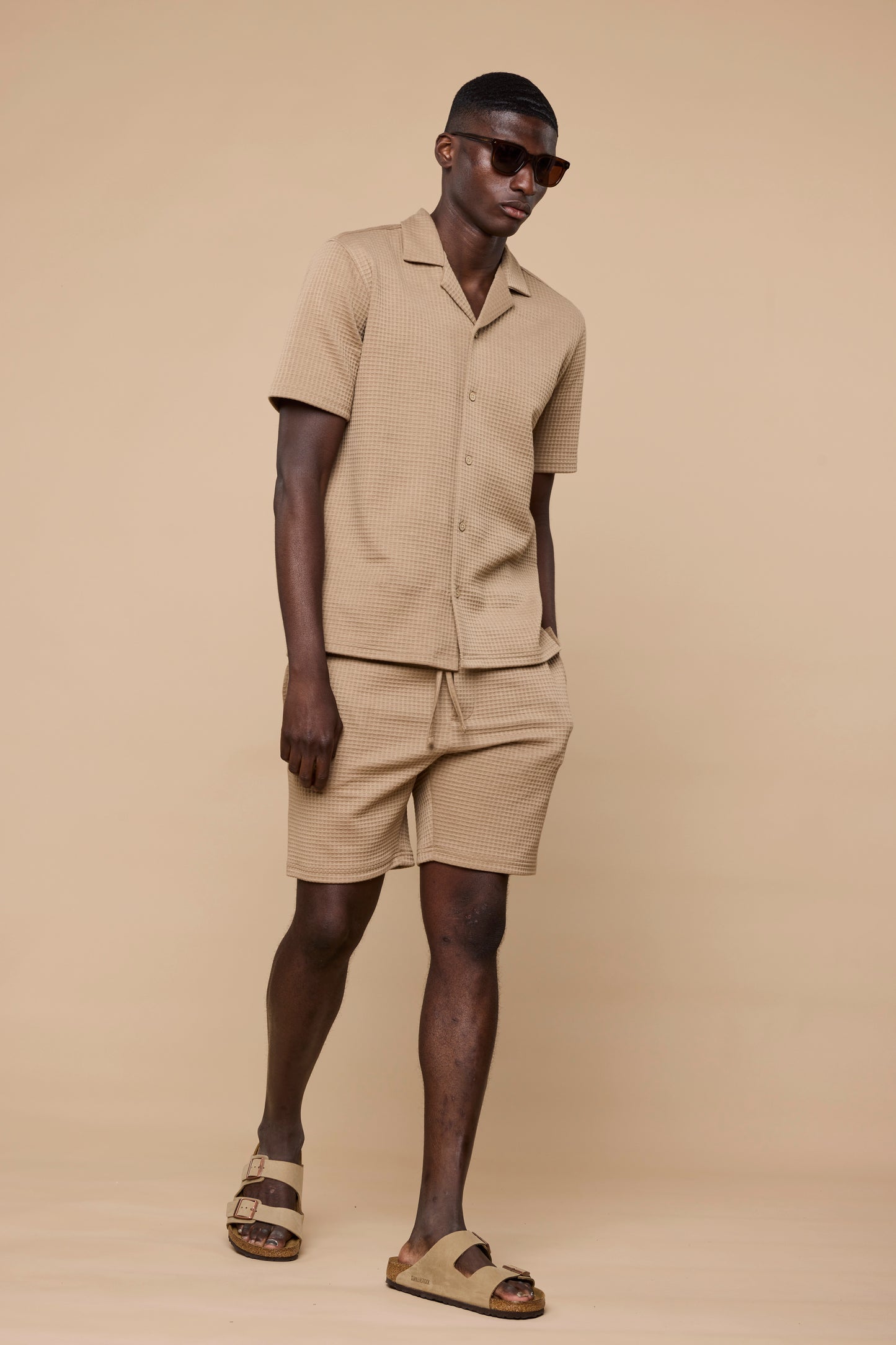 FONZO SHORTS - LIGHT BROWN