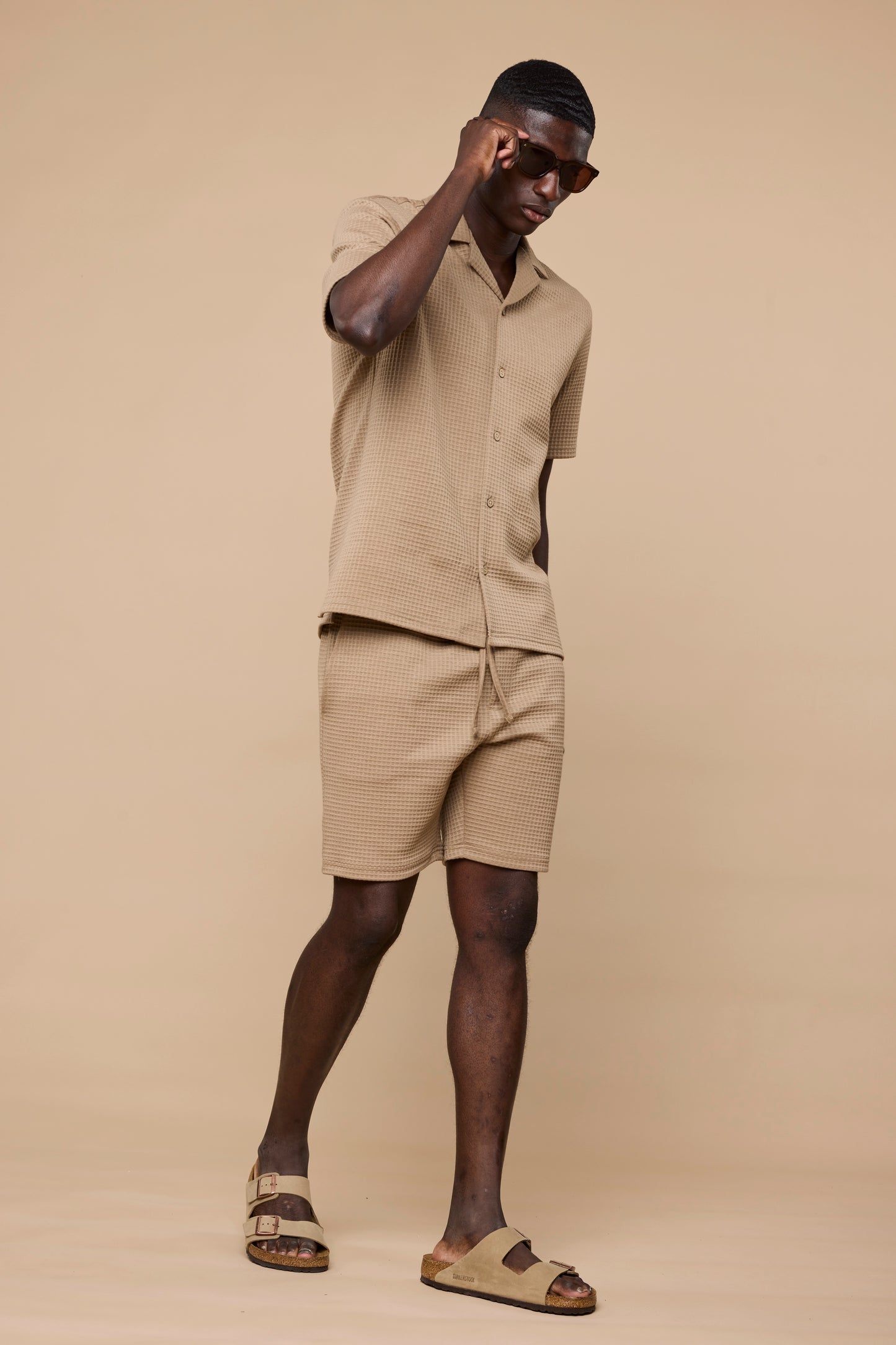 FONZO SHORTS - LIGHT BROWN