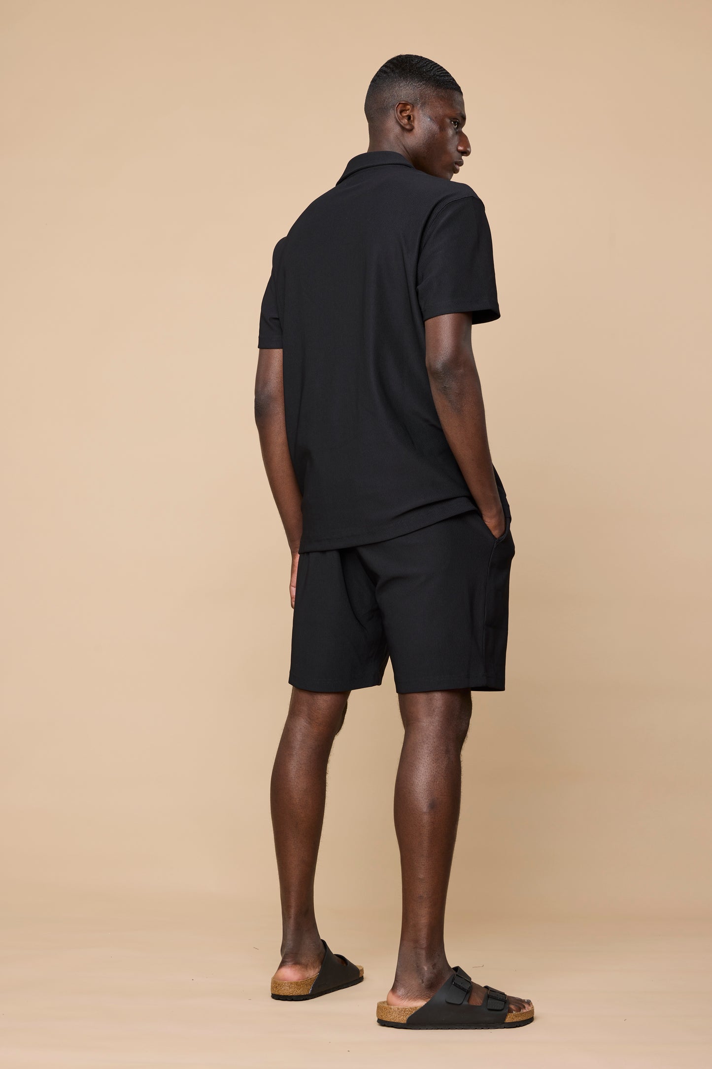 ALONZO ZIP POLO - BLACK