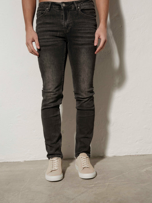 RYAN SLIM FIT JEANS