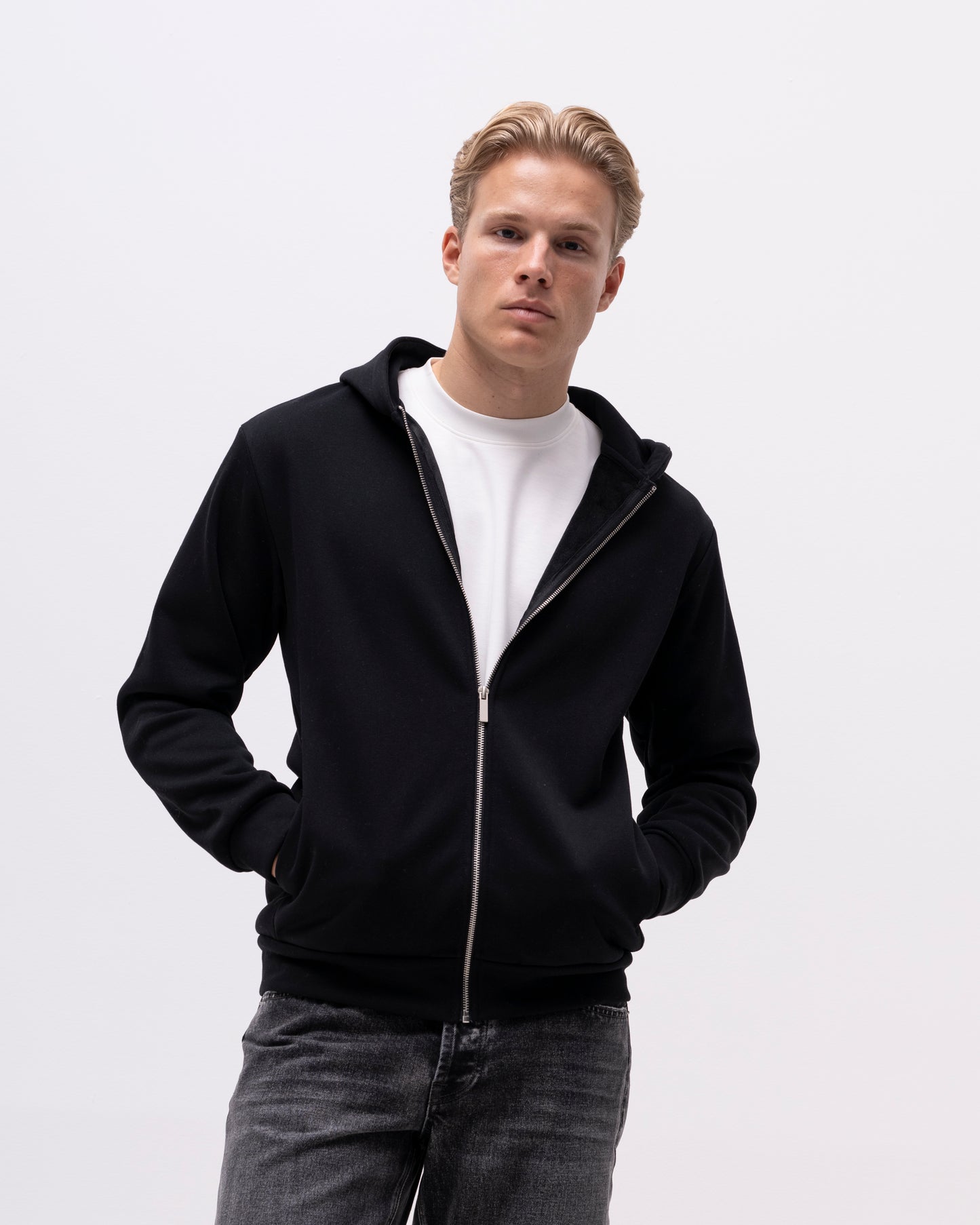 SAWAKO ZIP HOODIE