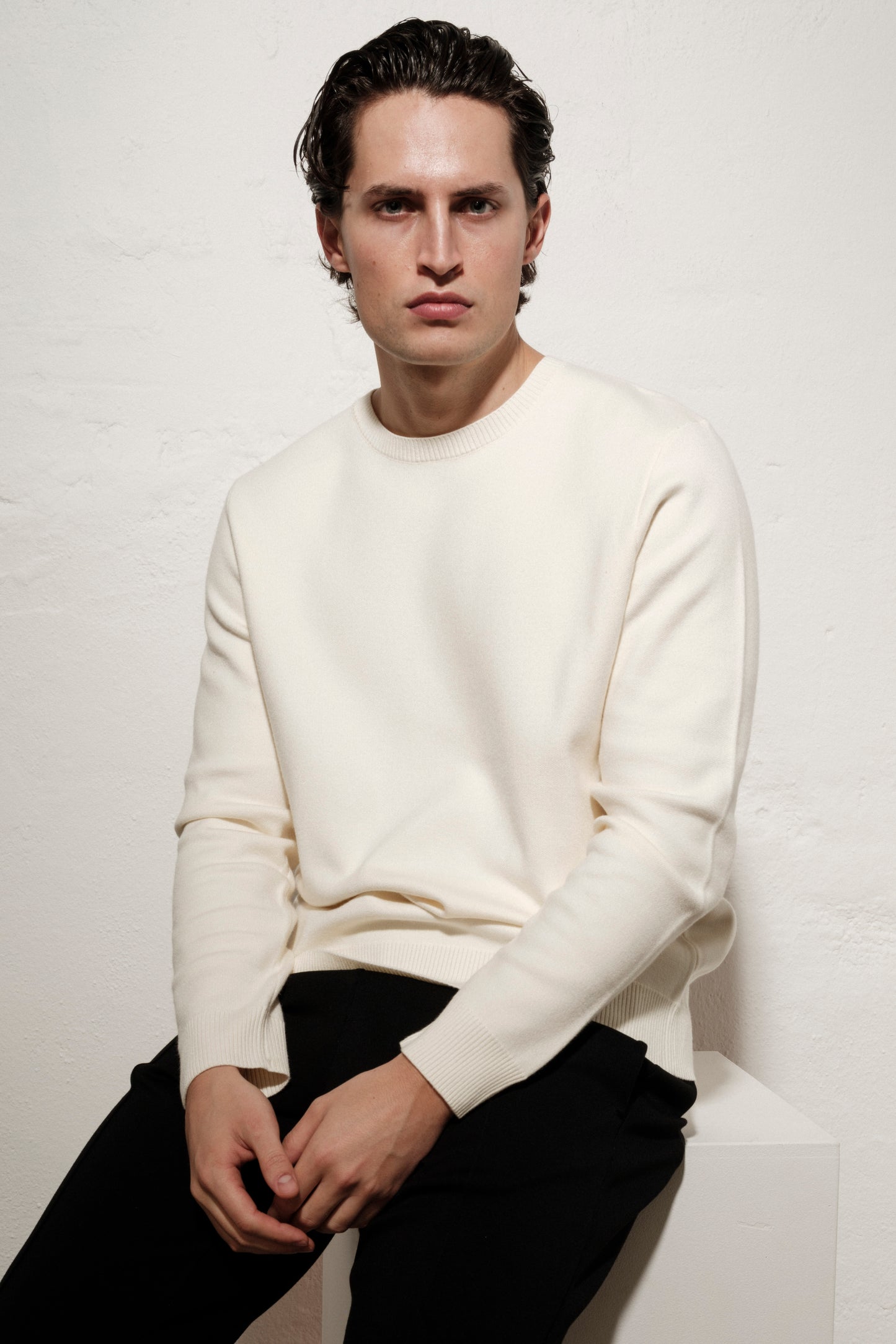 LEO O-NECK KNIT